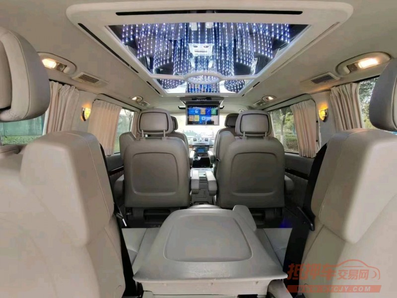 宿迁12年奔驰唯雅诺6