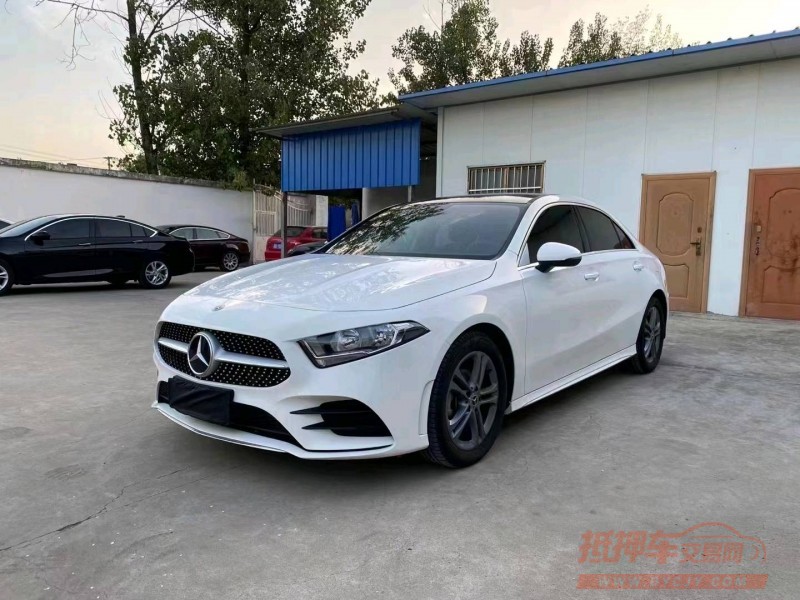 徐州21年奔驰A3