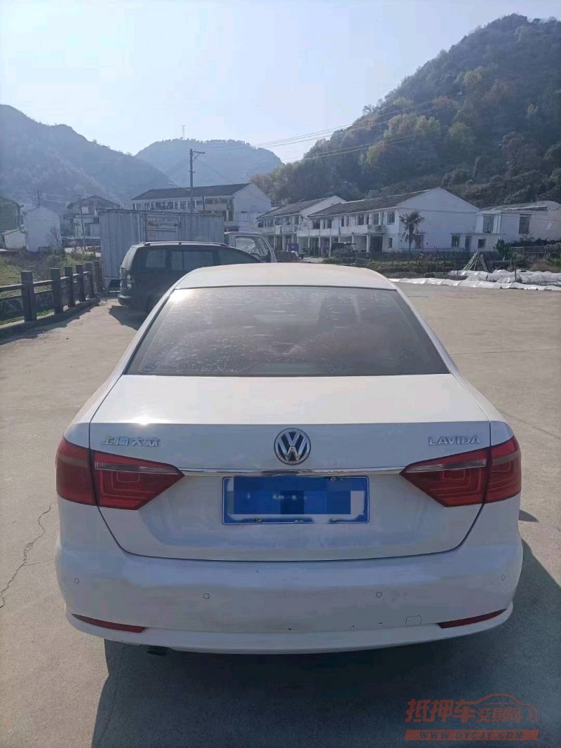 嘉兴16年大众朗逸9