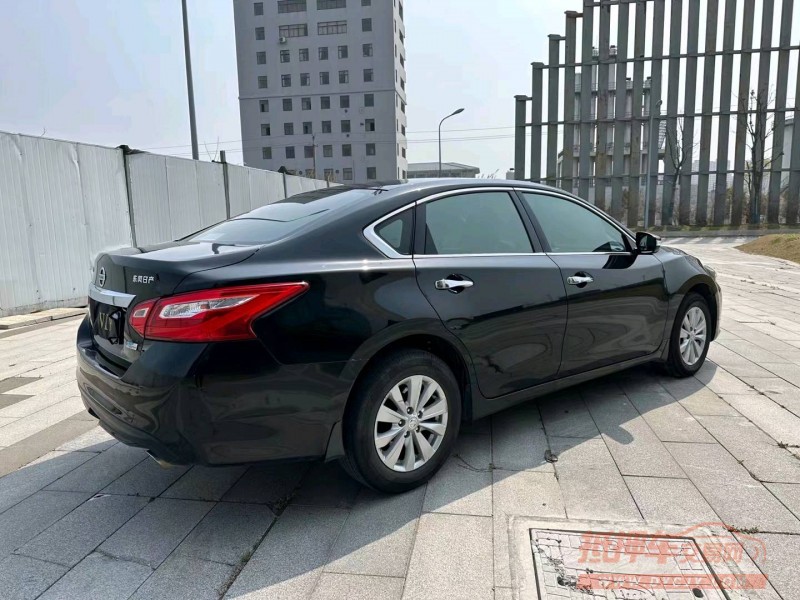 盐城18年日产天籁8