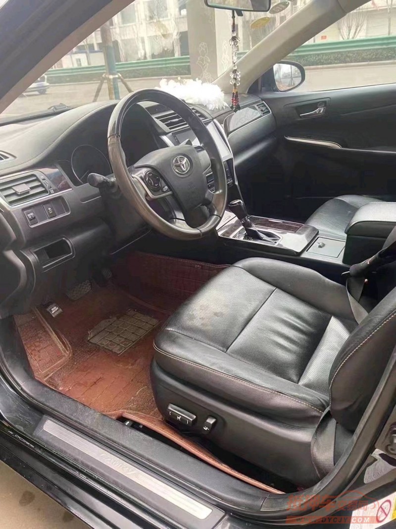 北京17年丰田凯美瑞3