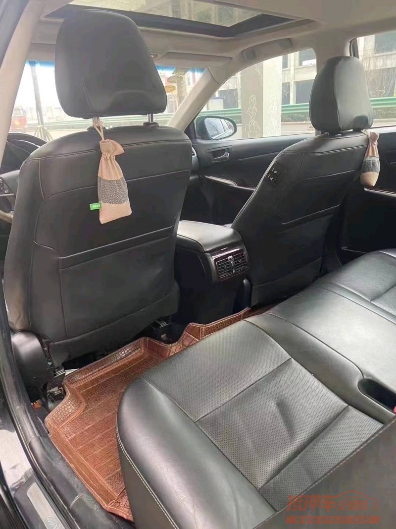 北京17年丰田凯美瑞7