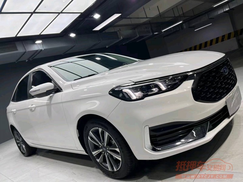 成都21年福特福睿斯3