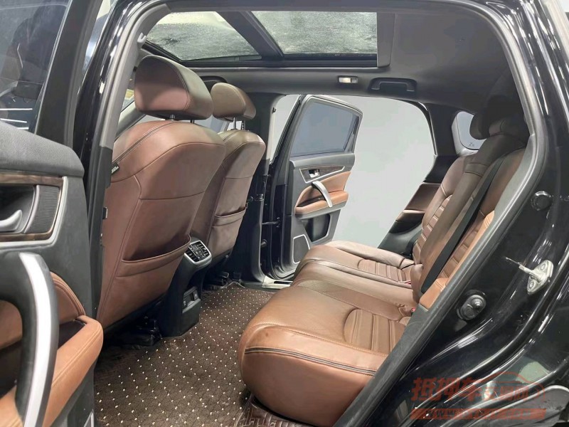 成都17年本田URV4