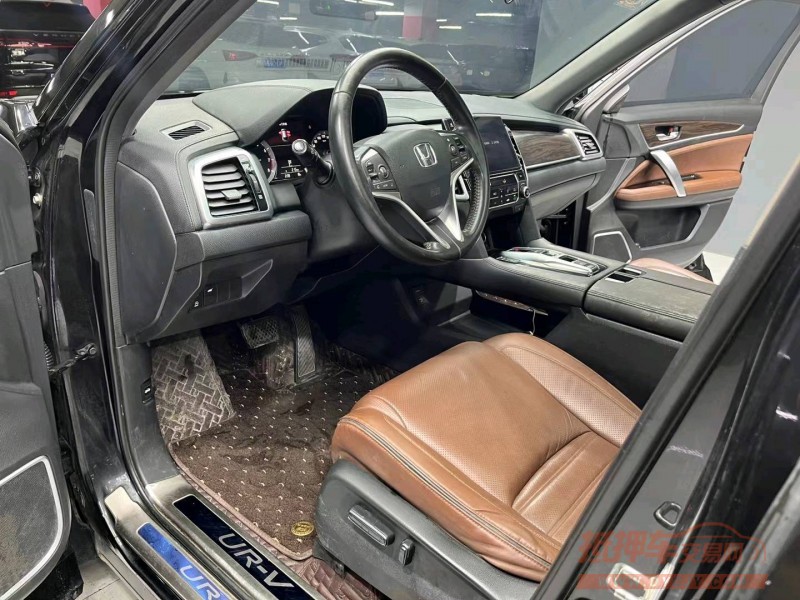 成都17年本田URV5