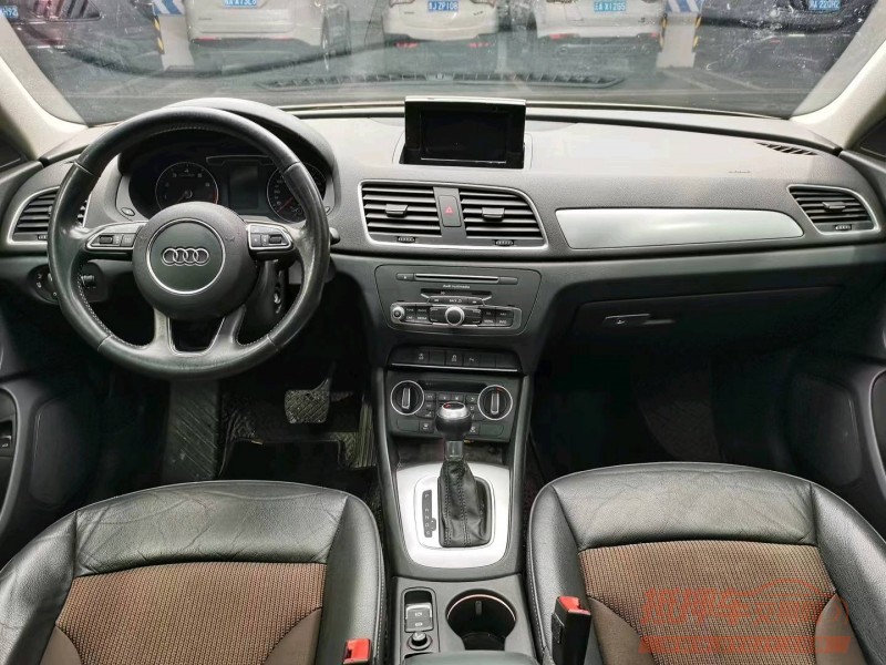 成都17年奥迪Q36