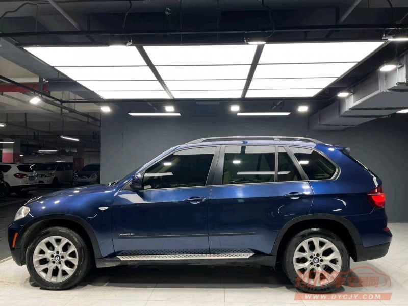 成都11年宝马X58