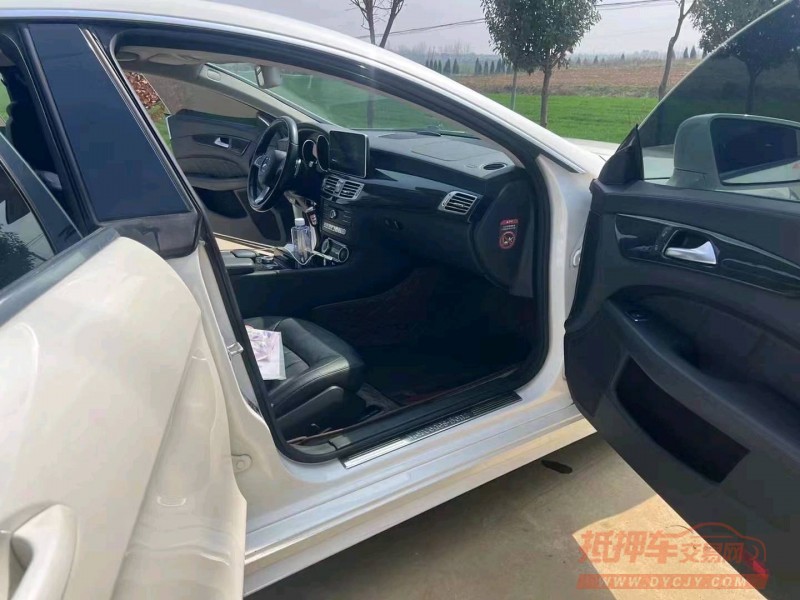 青岛16年奔驰CLS3