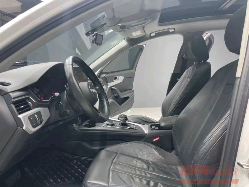 成都18年奥迪A4L5