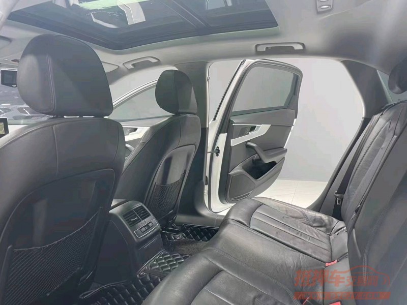 成都18年奥迪A4L4