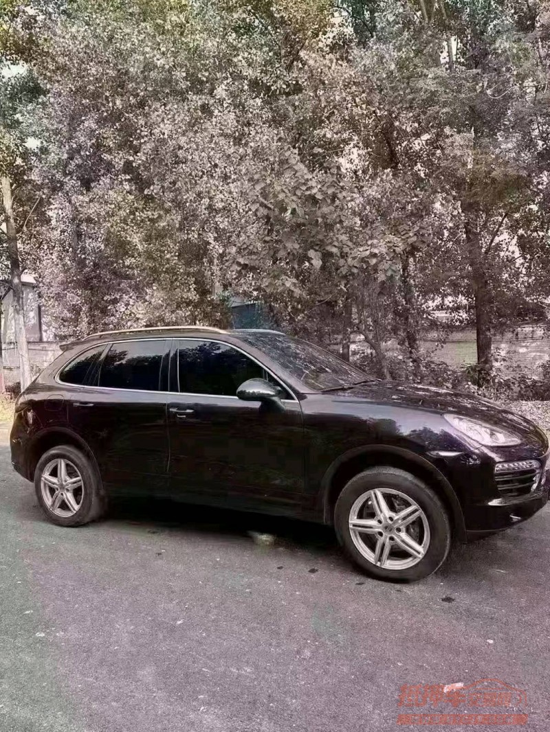 北京14年保时捷卡宴2