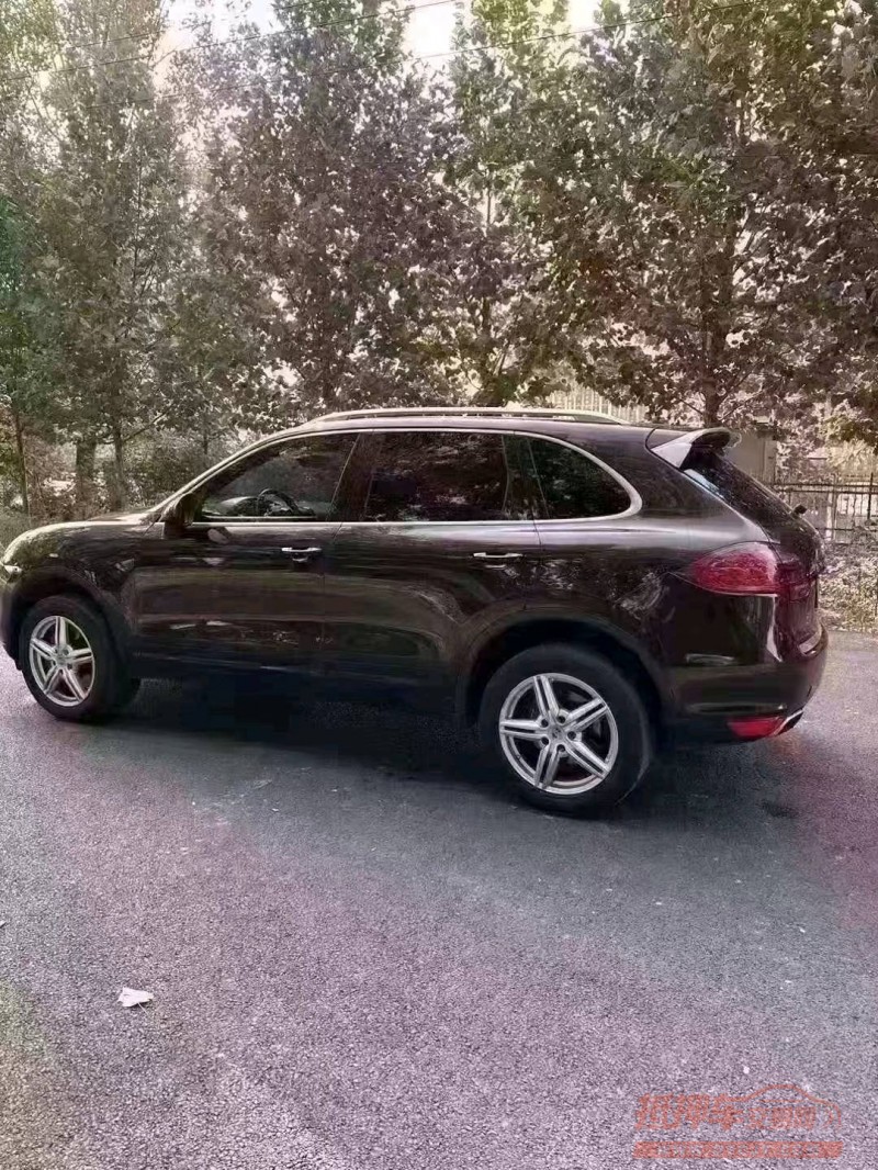 北京14年保时捷卡宴8