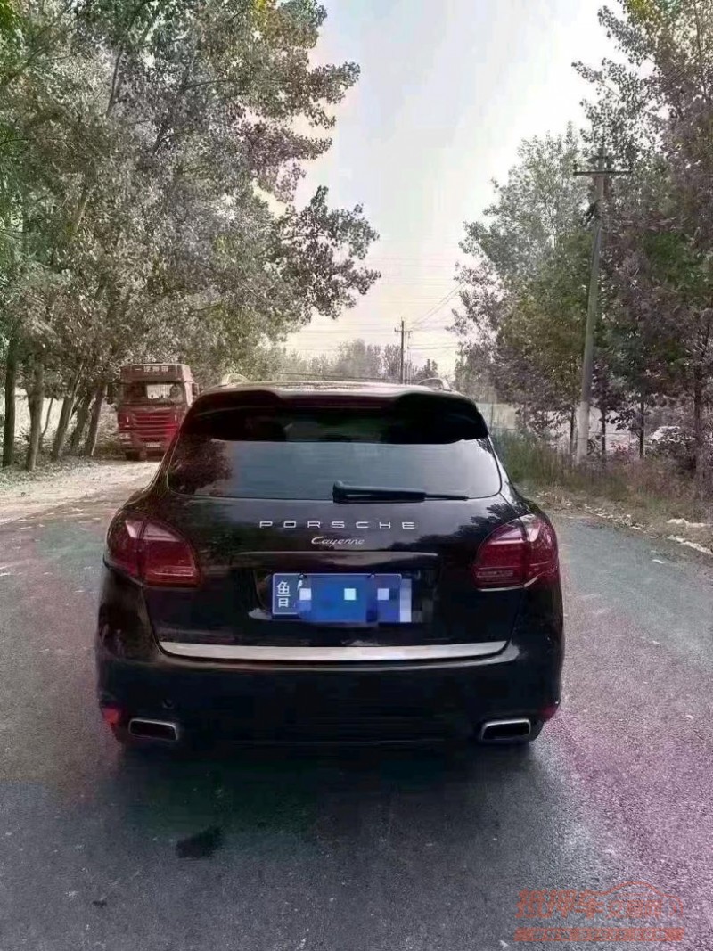 北京14年保时捷卡宴9