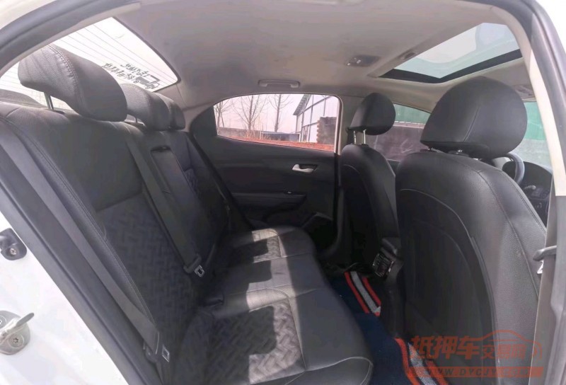 北京19年起亚福瑞迪4