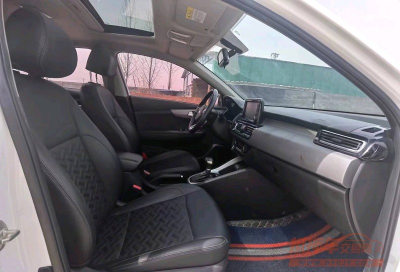 北京19年起亚福瑞迪5