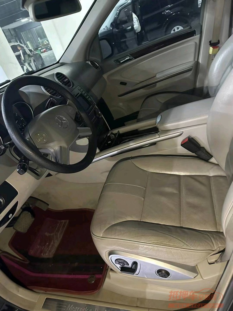 临沂09年奔驰ML4