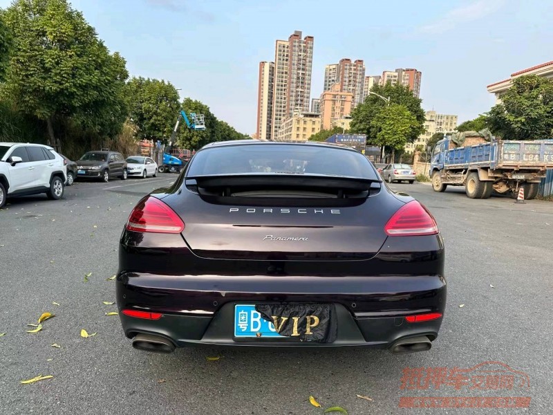 广州14年保时捷帕拉梅拉9