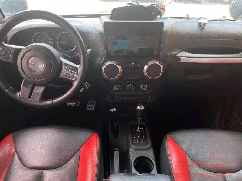 嘉兴15年Jeep牧马人9