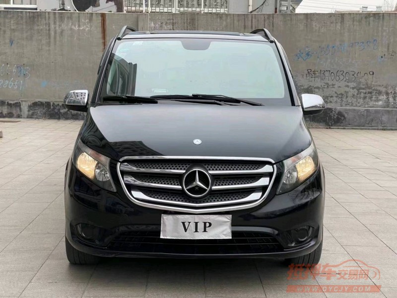 枣庄17年奔驰威霆1