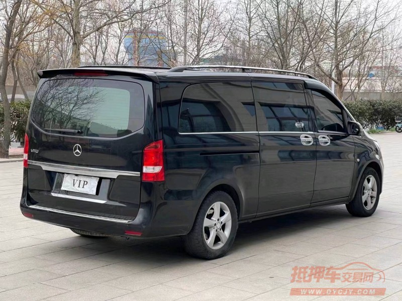 枣庄17年奔驰威霆7