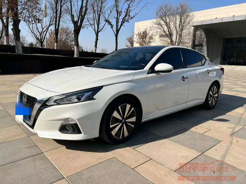沈阳20年日产天籁5