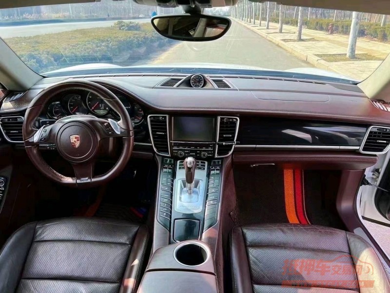 北京13年保时捷帕拉梅拉4