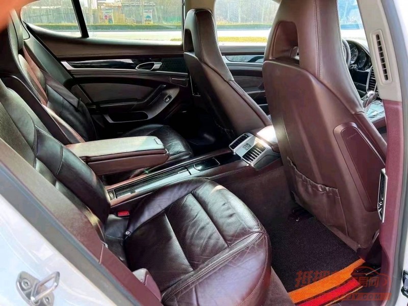 北京13年保时捷帕拉梅拉6