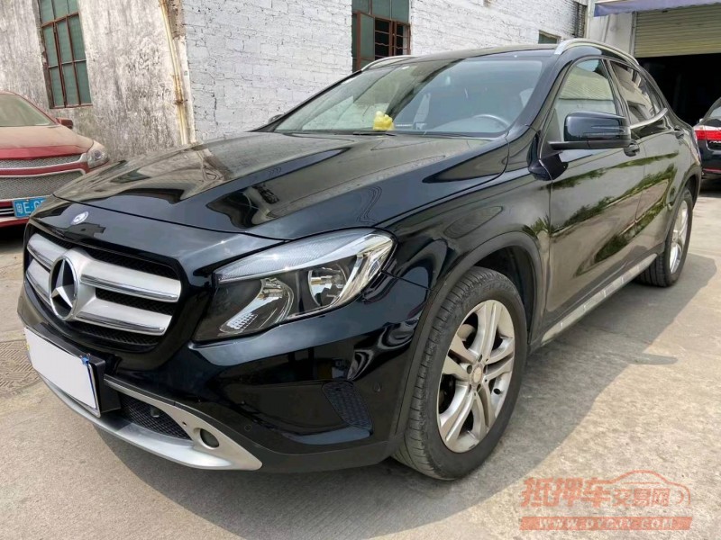 广州15年奔驰GLA3