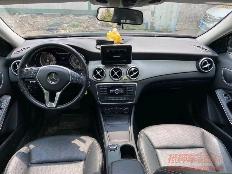 广州15年奔驰GLA4