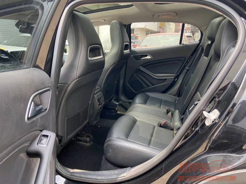 广州15年奔驰GLA6