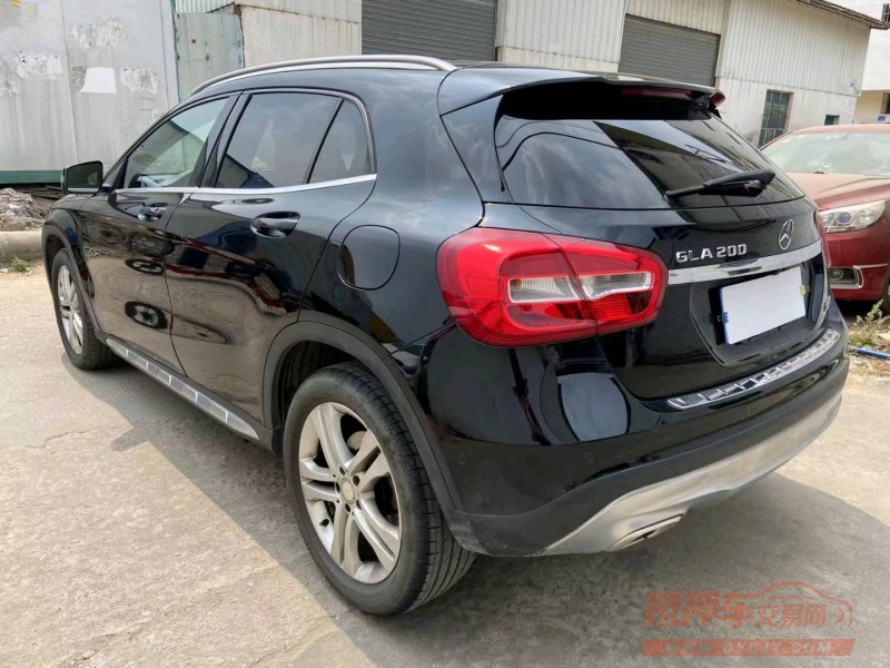 广州15年奔驰GLA9