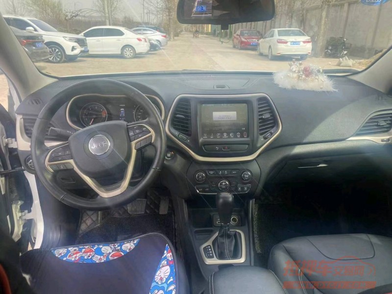 保定18年Jeep自由光7