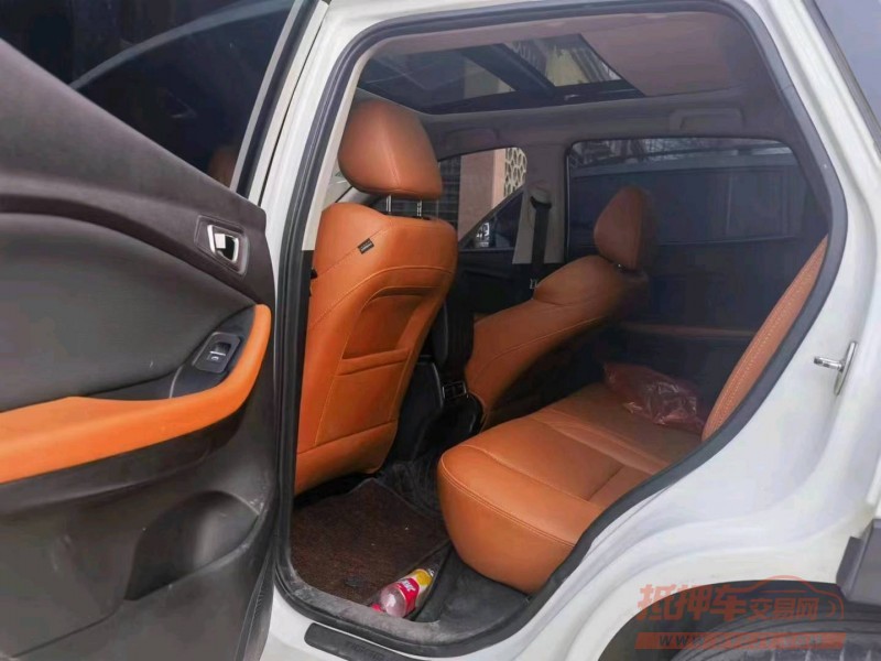 保定17年奇瑞瑞虎77