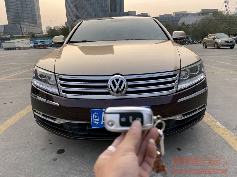 广州14年大众辉腾1