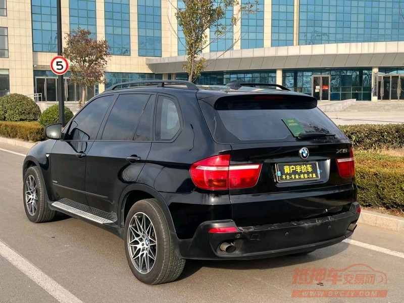 济宁09年宝马X51