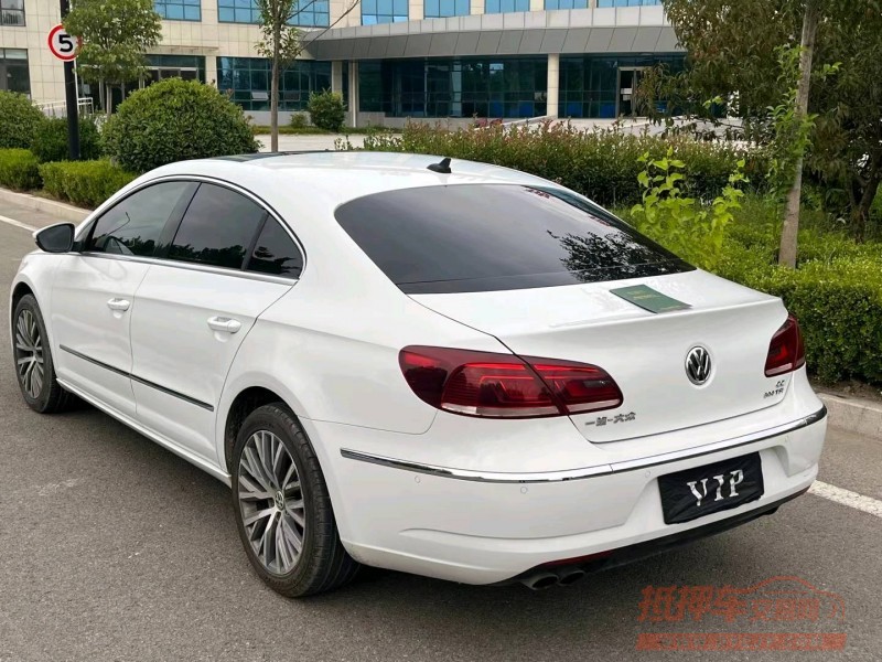 济宁17年大众CC8