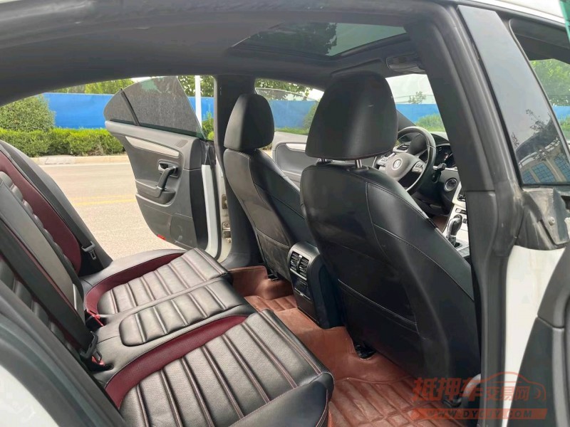 济宁17年大众CC7