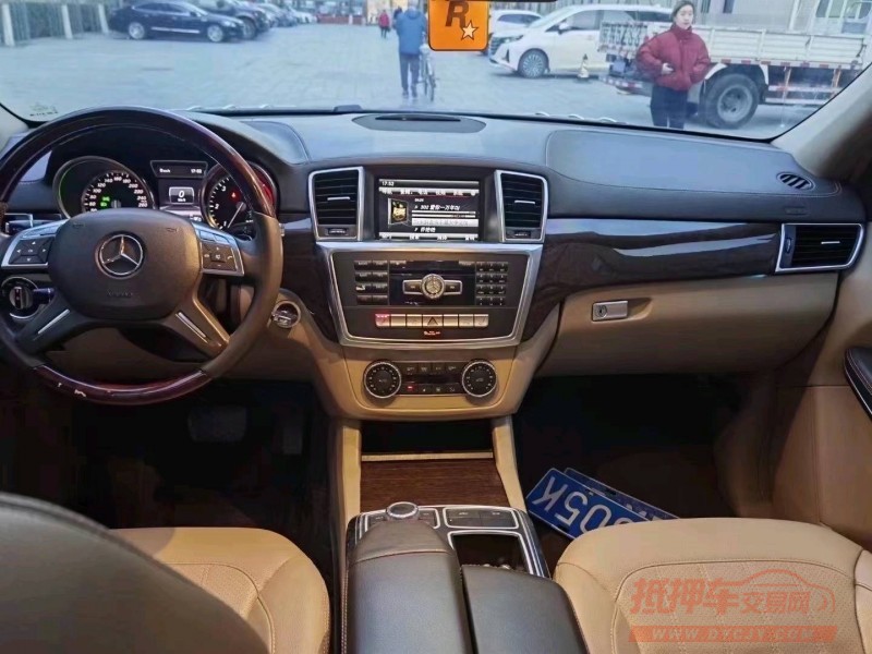 东营14年奔驰GL8