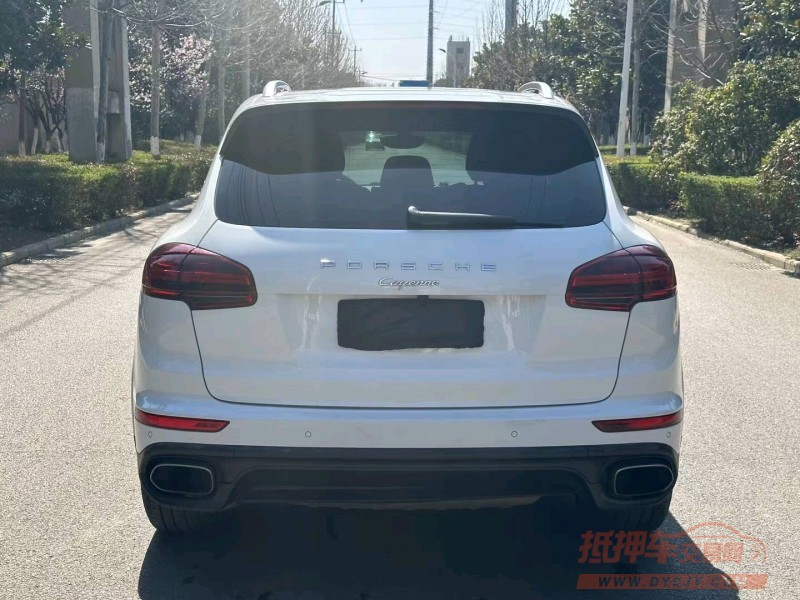 徐州17年保时捷卡宴9
