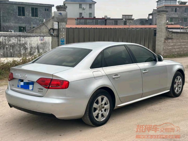 汕头11年奥迪A4L8