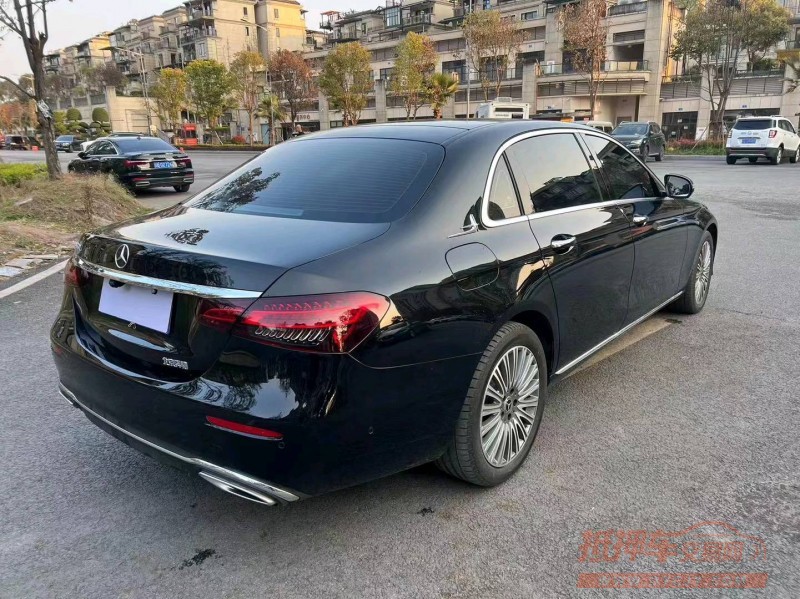 重庆21年奔驰E8