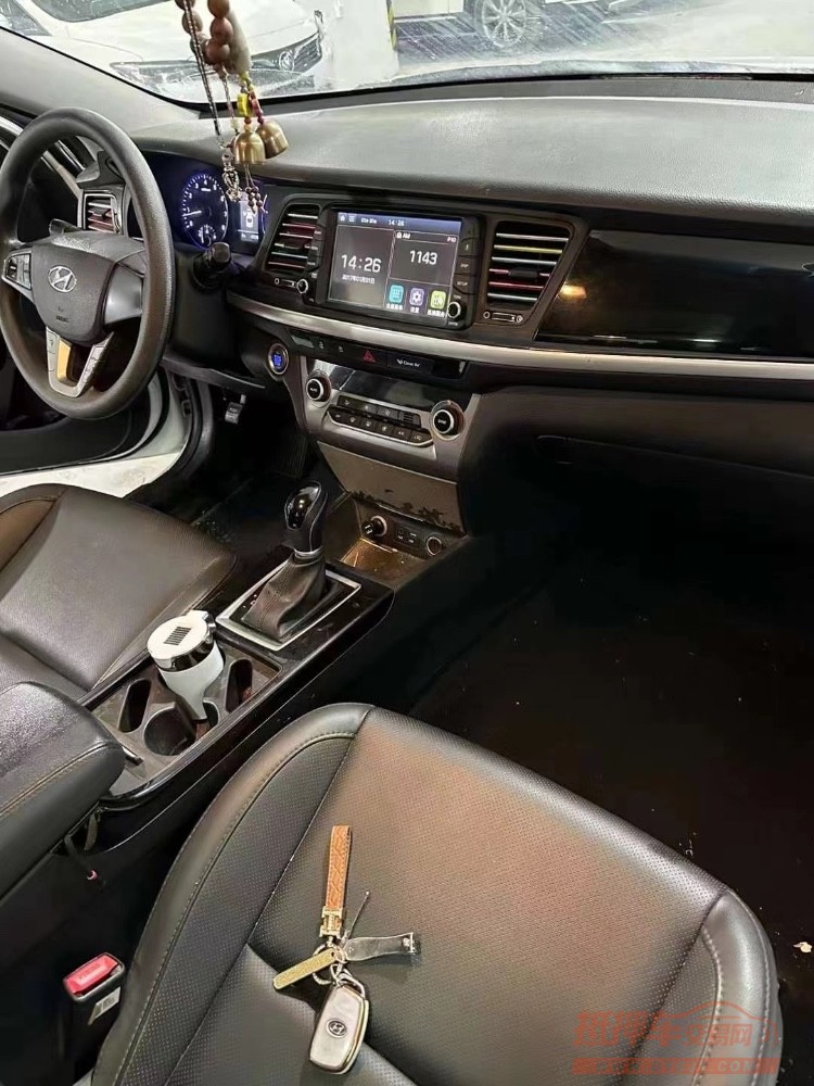 常州18年现代名图9