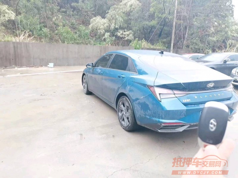 宜春21年现代伊兰特4