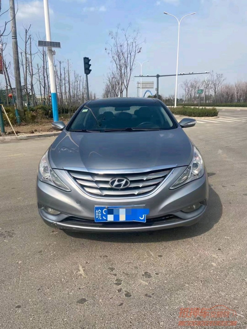 淮南13年现代索纳塔八1