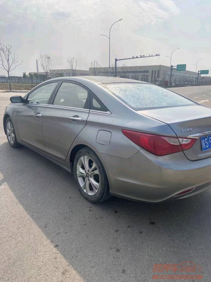 淮南13年现代索纳塔八5