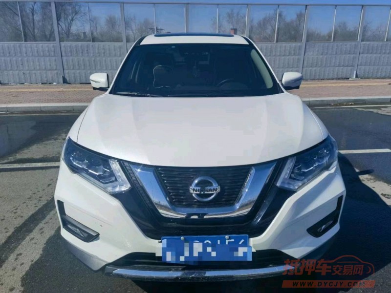 雞西21年日產奇駿1