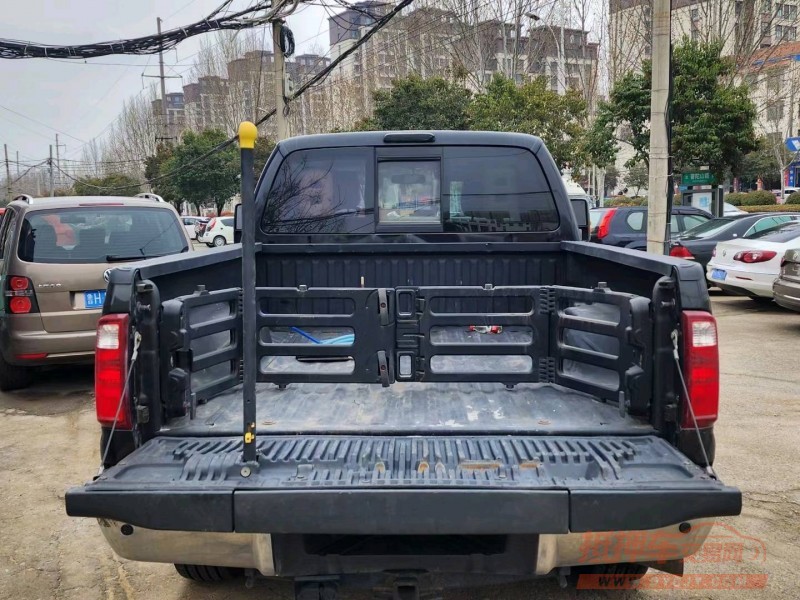 青岛12年福特E3506