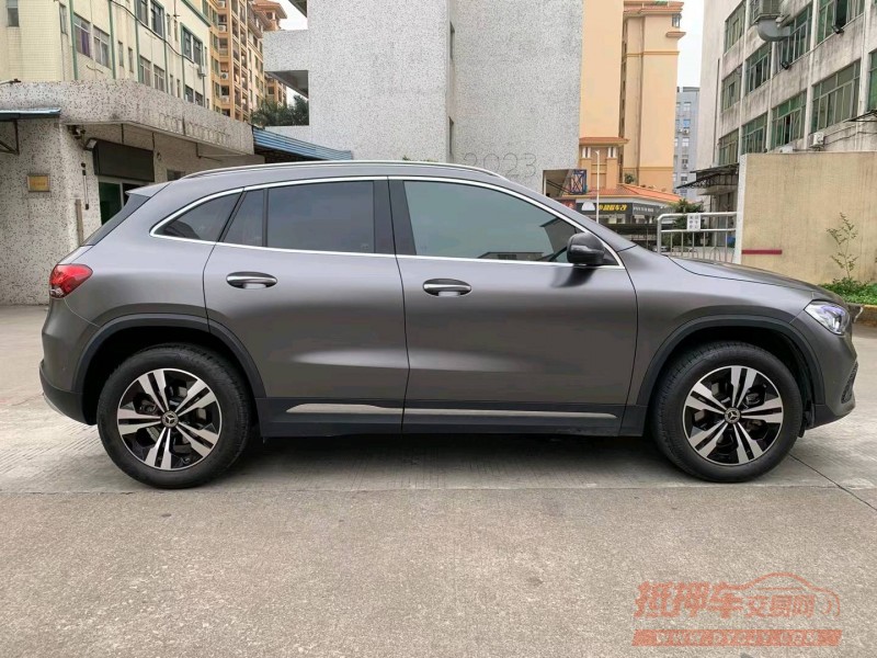 中山21年奔驰GLA8