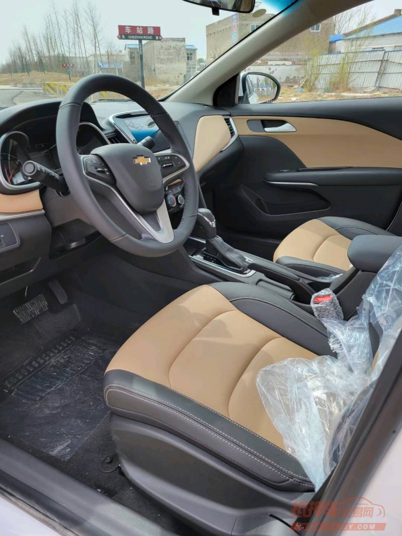 北京22年上汽集团红岩杰豹3