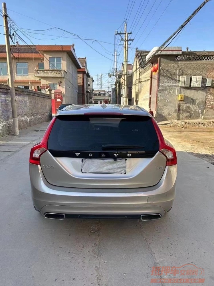 大同17年沃爾沃V602
